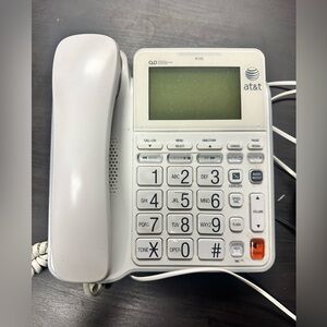 Big button AT&T phone